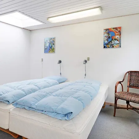 6 Person In Hemmet-by Traum * Falen