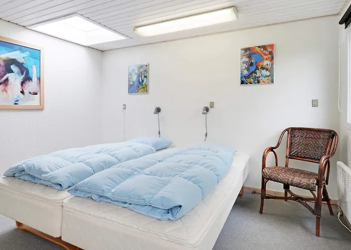 6 Person In Hemmet-by Traum * Falen